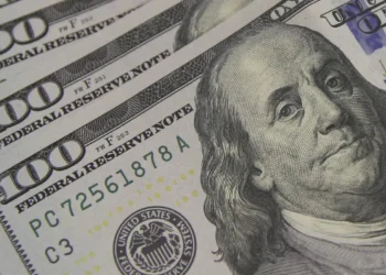 Quem tiver filho em 2026 ganhará R$ 5 mil em novo programa do governo com pagamento único neste país