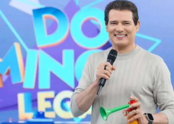 Celso Portiolli estreia novo cenário do Domingo Legal concorrendo com BBB na audiência