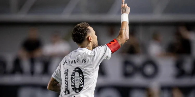 Enquanto pensam que Neymar ganha muito no Santos, Véio da Havan lucra R$ 50 milhões por dia