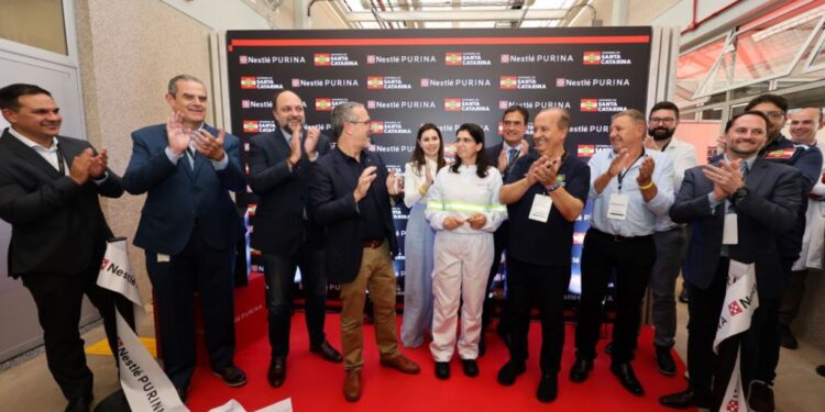 Nestlé inaugura fábrica de R$ 2,5 bilhões em cidade brasileira com cratera de asteroide de 80 milhões de anos
