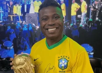 Edilson Capetinha perde a CNH e terá imóvel milionário vendido pela Justiça