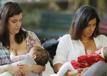 Governo garante benefício de R$ 650 para mães de primeira viagem até os 6 meses do bebê