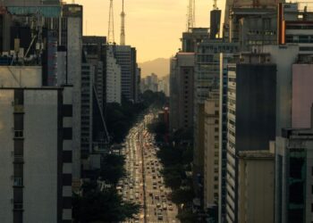 Cidade brasileira que funciona 24 horas por dia é eleita a mais feliz da América Latina