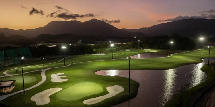 1º campo de golfe iluminado da América do Sul custou R$ 400 milhões e integra complexo de R$ 12 bilhões no Brasil