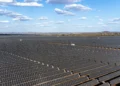 Megacomplexo solar com mais de 730 mil módulos fotovoltaicos que custou R$ 1,3 bilhão começa a operar no Brasil