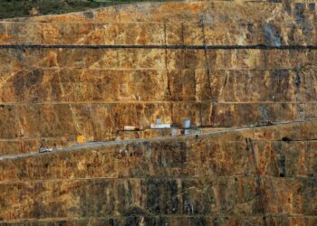 Maior jazida da América do Sul com R$ 851 bilhões em ouro gera disputa entre países que fazem fronteira