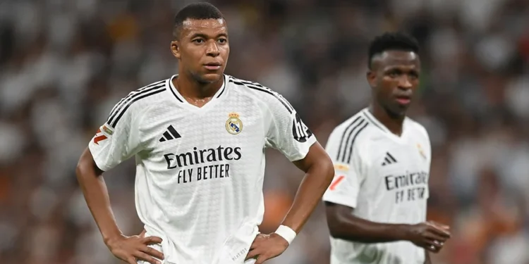 Enquanto Vini Jr tem R$ 400 milhões, fortuna de Mbappé surpreende por ser muito maior