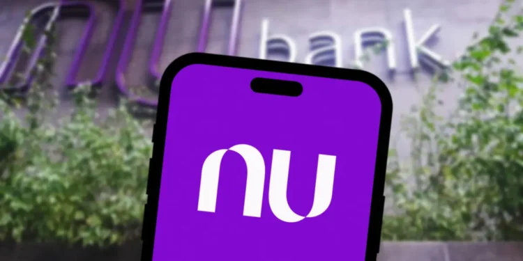 Nubank libera CDI de 120%, internet 5G e acesso ao WhatsApp e app do banco mesmo após acabar os dados móveis para quem é cliente NuCel