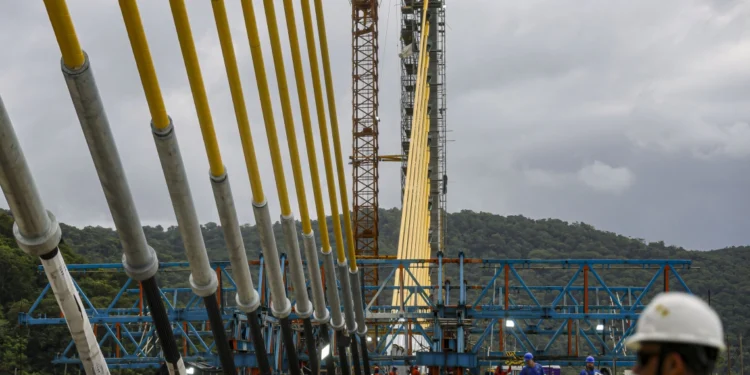 Nova ponte de R$ 400 milhões e 1.200 metros terá quatro faixas e está quase pronta