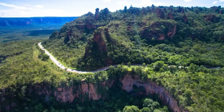 Estado quer construir novo túnel de 170 metros com investimento de R$ 54,8 milhões e asfalto inovador que dura 3x mais