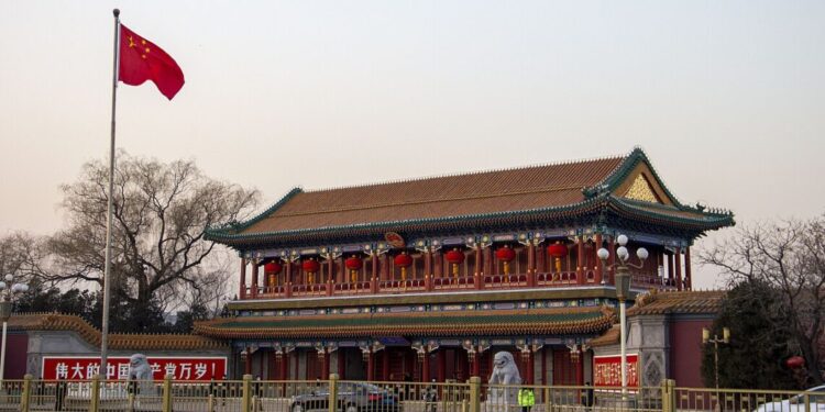 Empresa chinesa separa R$ 10 bilhões para construir fábrica gigantesca no Brasil e criar 10 mil empregos