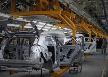 Deputados querem proibir que montadoras chinesas produzam seus carros neste país