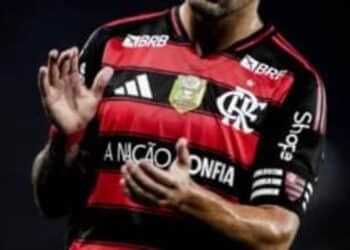 Flamengo não consegue segurar e atacante vai sair por menos de R$ 50 milhões