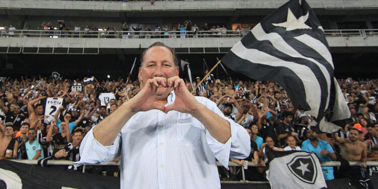 Botafogo é colocado à venda por meio de anúncio em jornal