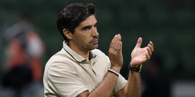 Abel Ferreira dá adeus no Palmeiras logo antes do clássico contra o Corinthians