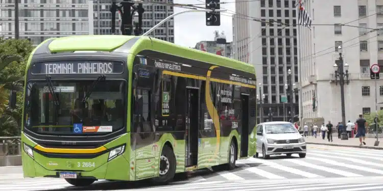 2ª melhor capital para se viver no Brasil vai investir R$ 317 milhões em 100 ônibus elétricos