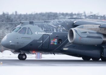 Duas aeronaves de guerra do Brasil serão destinadas a país em conflito com os Estados Unidos