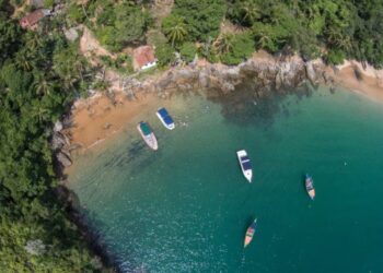 Taxa de R$ 140 será cobrada para visitar praias brasileiras em arquipélago paradisíaco