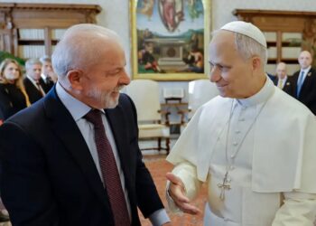 Enquanto o Papa Leão XIV joga tênis e faz natação, estas são as atividades praticadas por Lula