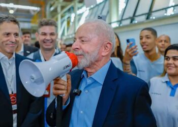 Lula aprova nova regra que garante 3 dias de folga por ano a trabalhadores CLT sem desconto