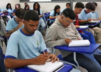 Estado mais competitivo do Brasil oferece 20 mil vagas de estágio com bolsas de até R$ 851,46 por mês