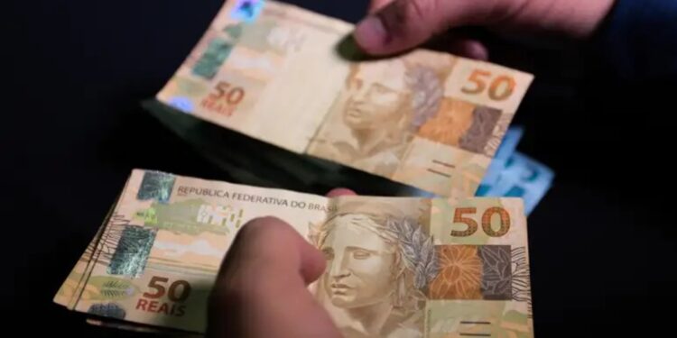 Bolsa Família pode chegar turbinado em abril com valores que ultrapassam R$ 1.000