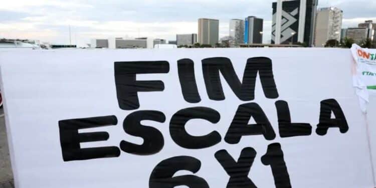 Trabalhadores terão o salário reduzido após a escala 6×1 ser aprovada?