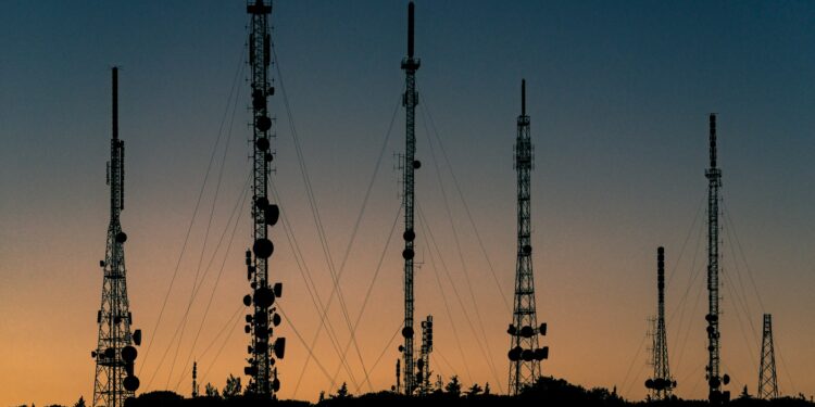 Empresa de telecomunicações brasileira encerra uma era após venda de R$ 60 milhões