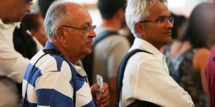 Aposentados são alertados sobre prazo importante se encerrando dia 30 de abril