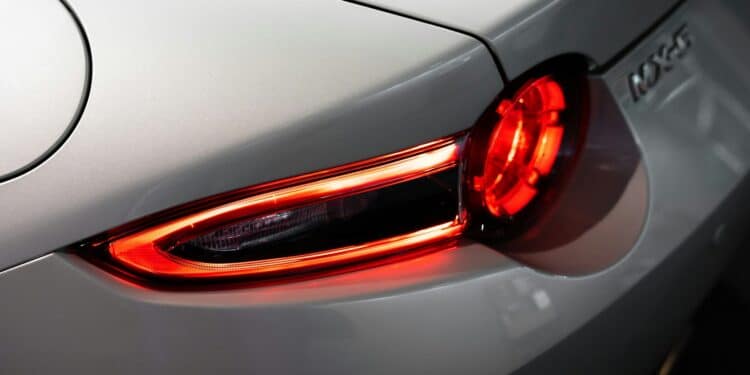 Carros zero km deverão seguir nova regra da luz de freio a partir do dia 7 de julho neste lugar