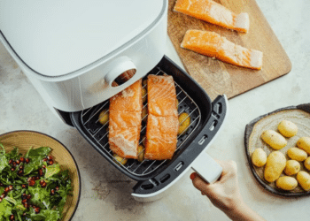 Especialistas alertam sobre os riscos de usar air fryer com o revestimento descascado