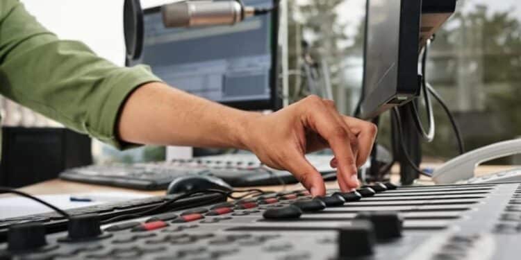 Rádio que brasileiros cresceram ouvindo vai sair do ar em maio