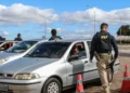 Motorista sem habilitação que foge de blitz pode receber multa de quase R$ 8 mil