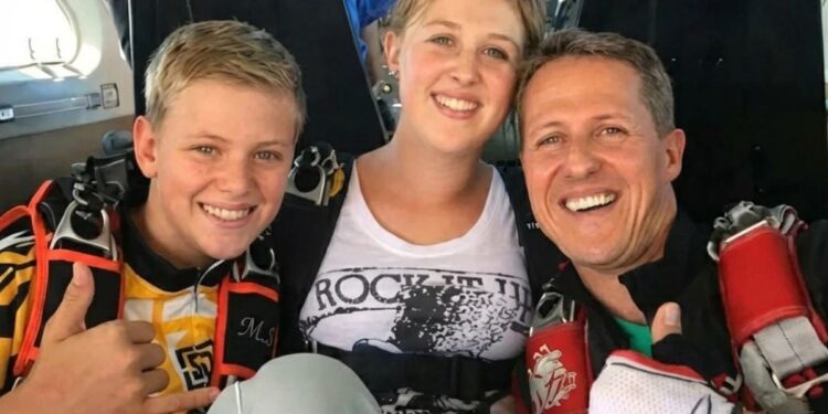 Filha de Michael Schumacher faz desabafo sobre o acidente do pai quase 13 anos depois