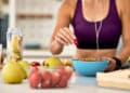 10 alimentos saudáveis que nutricionistas adoram incluir na dieta