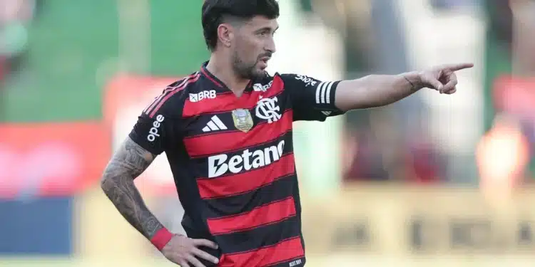 Cheio de dinheiro, Flamengo vai perder 9 jogadores