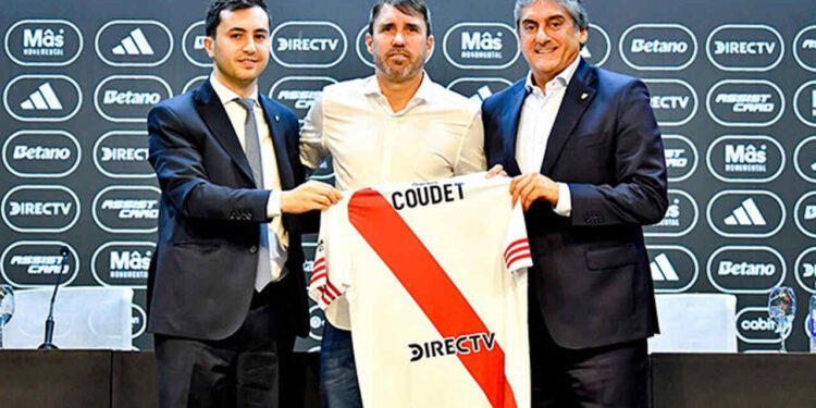 River Plate tenta afastar crise e busca dupla de reforços no futebol brasileiro