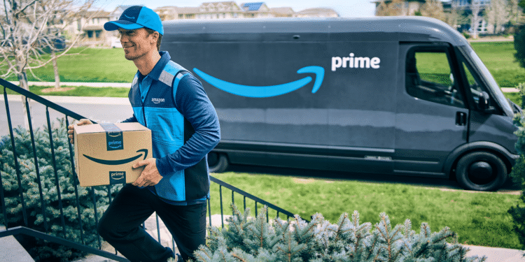 Amazon lança novo veículo para substituir as vans nas entregas