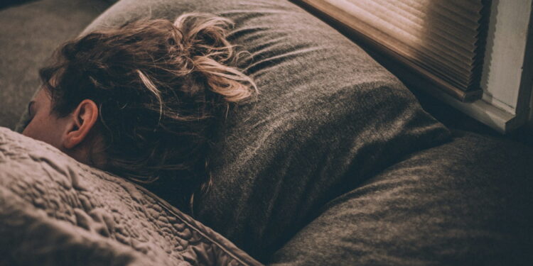 7 receitas caseiras para dormir durante toda a noite