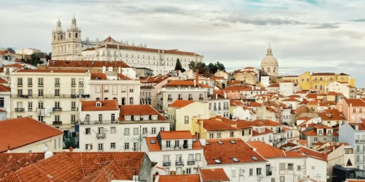 Brasileiros deixam Portugal de lado e tem novo país queridinho na Europa