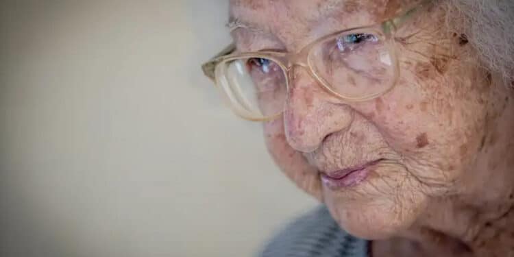 Brasileiros que estão passando dos 60 anos ganham direito a novas isenções