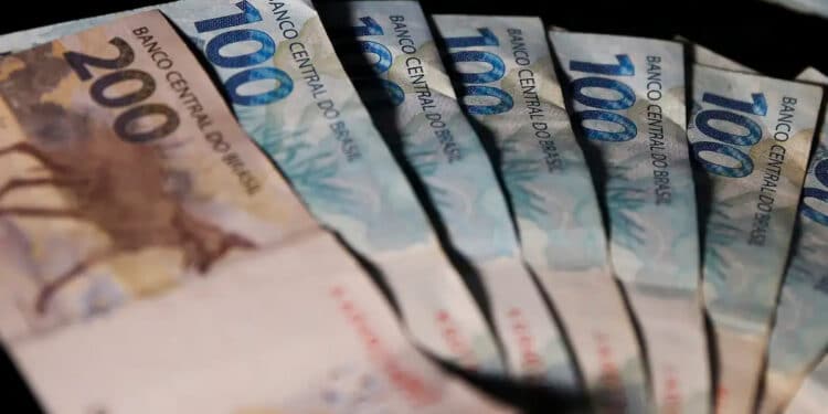 Idosos podem receber valor extra além da aposentadoria