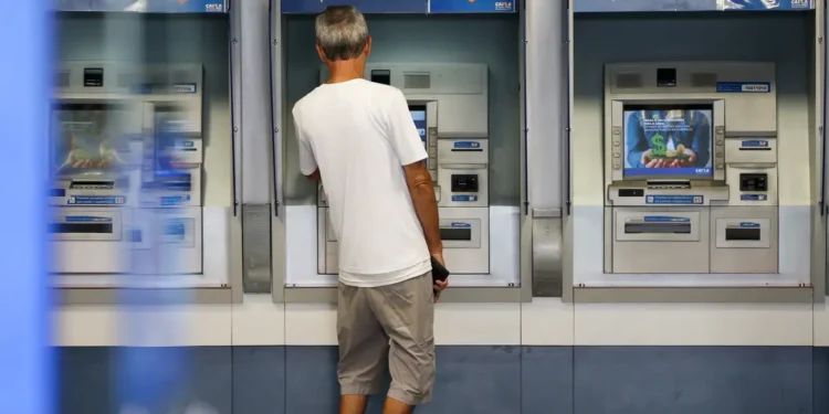 caixas eletrônicos